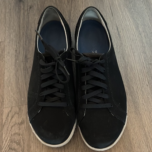 Dansko sneakers! In great shape, practically brand new in box! - Picture 2 of 4